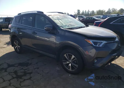 2017 Toyota Rav4 Xle из США, поврежденный, VIN JTMWFREVXHJ105121